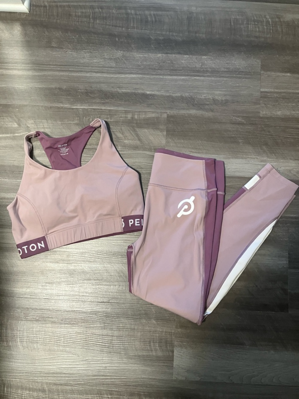 Peloton Pink Mauve large Two-Tone Sports Bra & Leggings Set Activewear